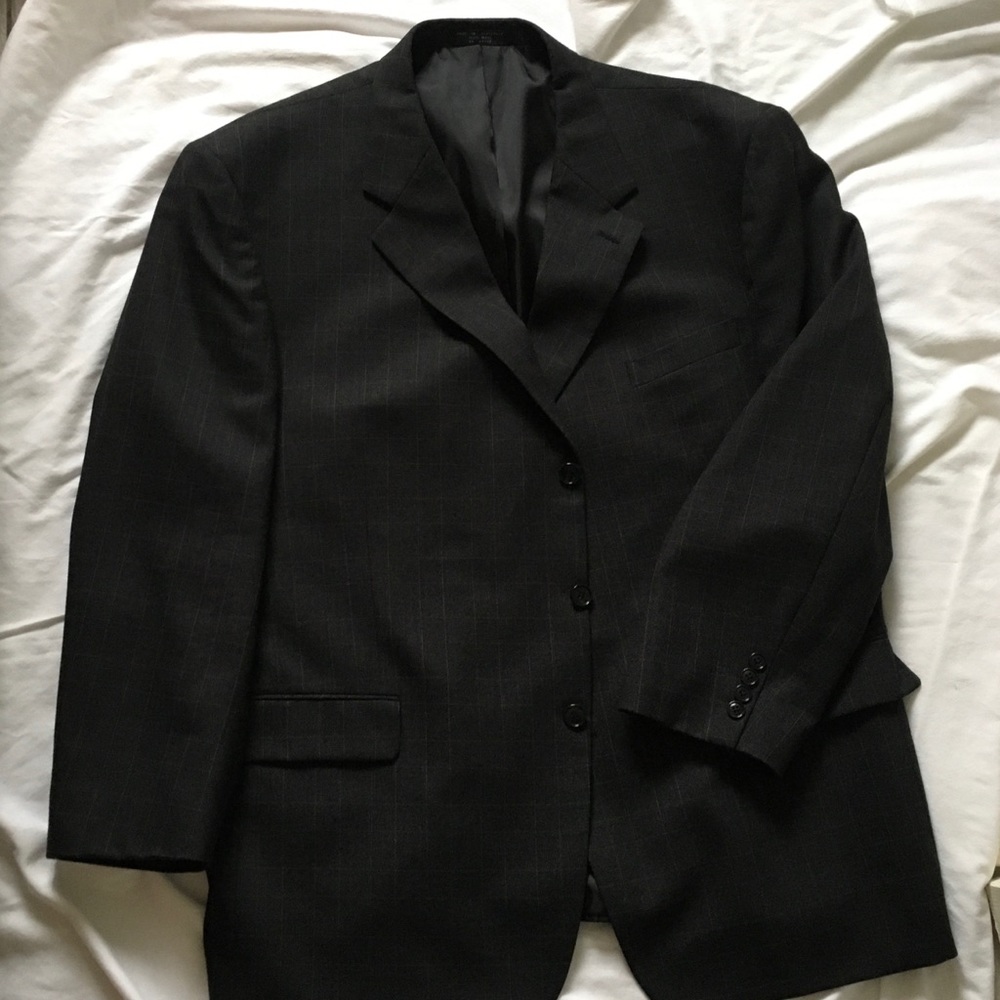 Men’s Nipon Suit Grey Plaid, size 50R